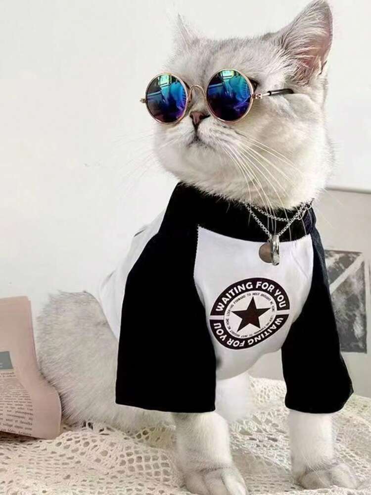 1pc Cat & Dog Fashion T-Shirt Warm Base Layer Pet Clothes